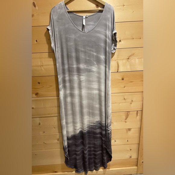 Cable & Gauge Dresses & Skirts - Cable & Gauge Ombré Tie Dye Dress L